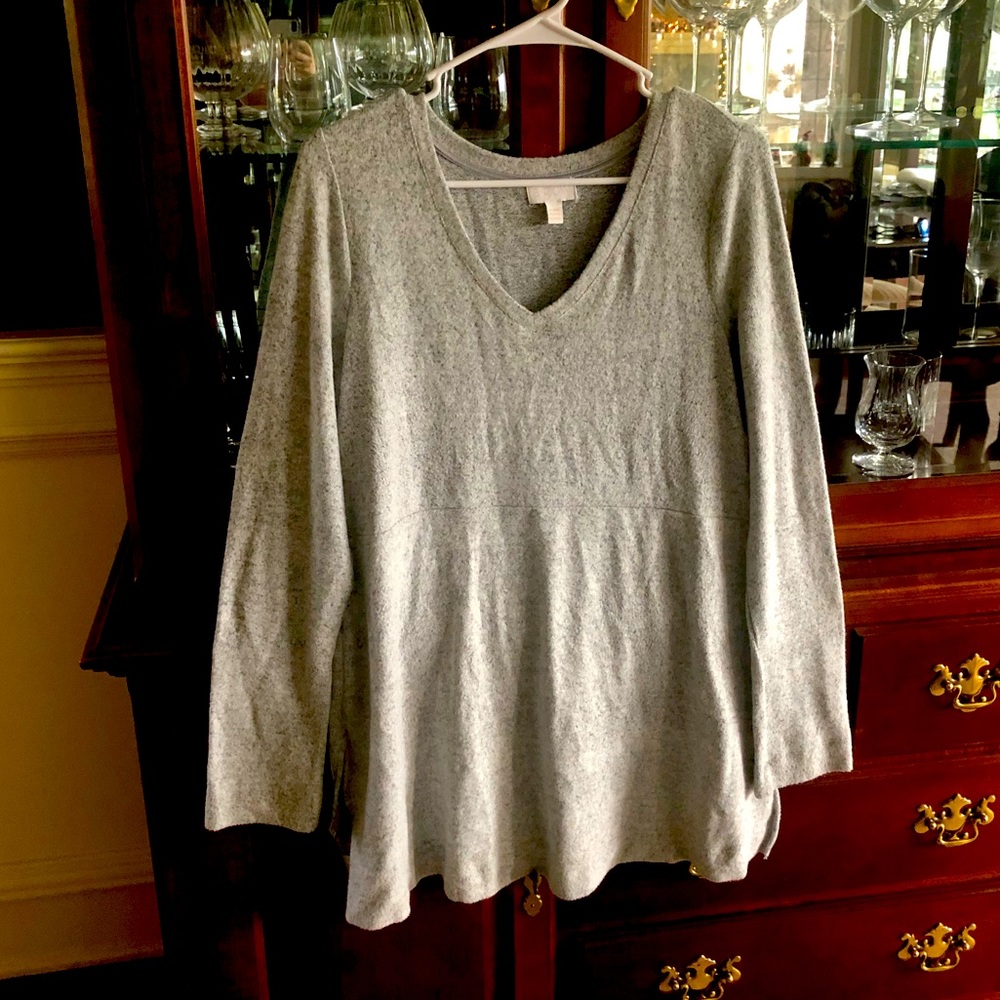 A Glow Maternity Sweater